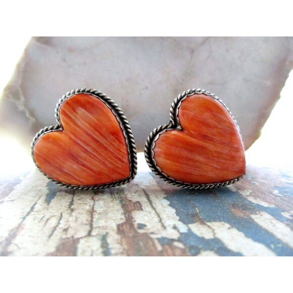 Joan Slifka Sterling Silver Spiny Oyster Heart Shaped Clip on Earrings - Picture 8 of 8